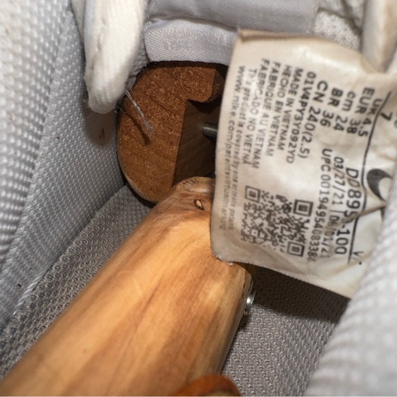 Nike Air Force 1 Low White 2018 DD8959-100 Women’s Size 7 - Picture 8 of 9